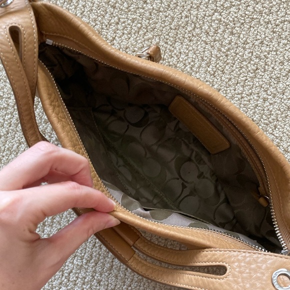 Coach Legacy East West Tassel Shoulder Handbag Vintage Leather J0693-F02188 Tan - Picture 6 of 14